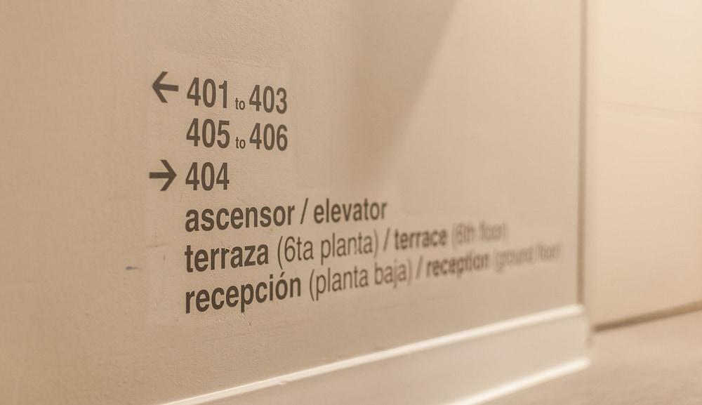Urbansea Atocha 113 Hotel Madrid Bagian luar foto